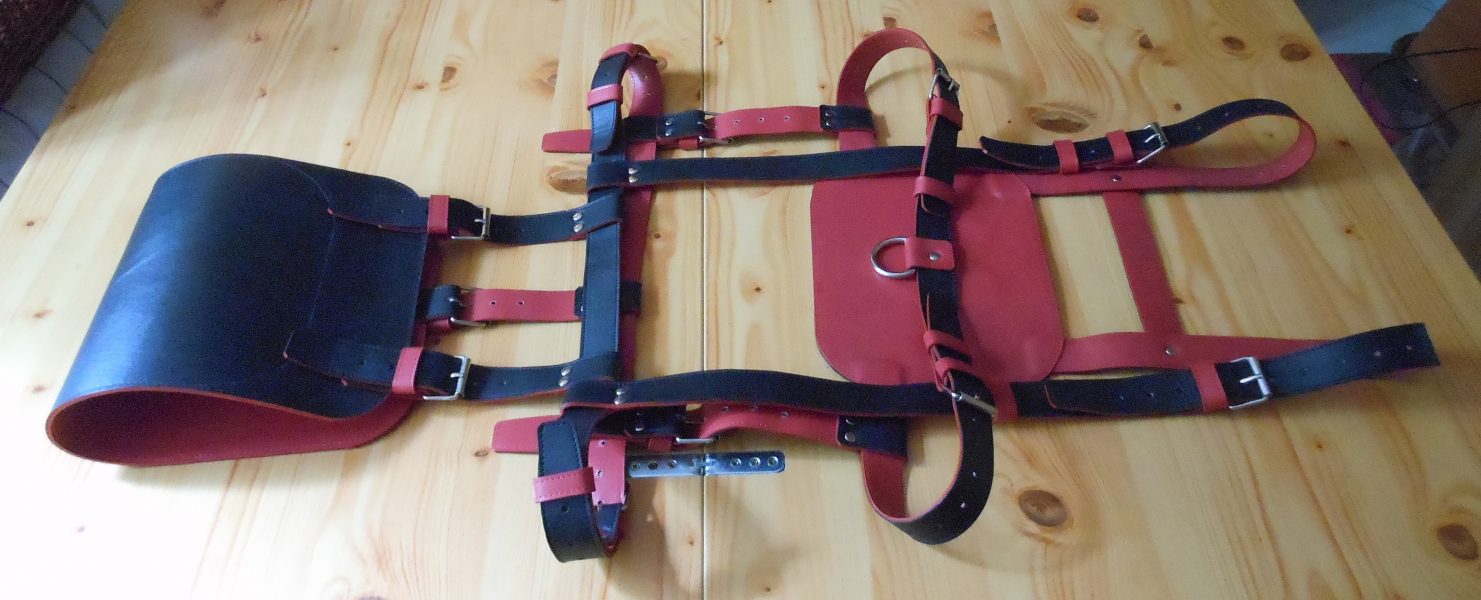 Adult baby harness A Bőrös Lány